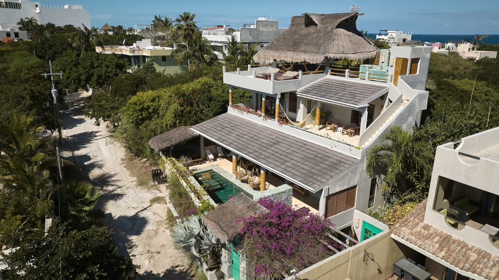 Mexican Caribbean 3-bedroom villa from US$398.63 per guest / taxes and healthy meals included